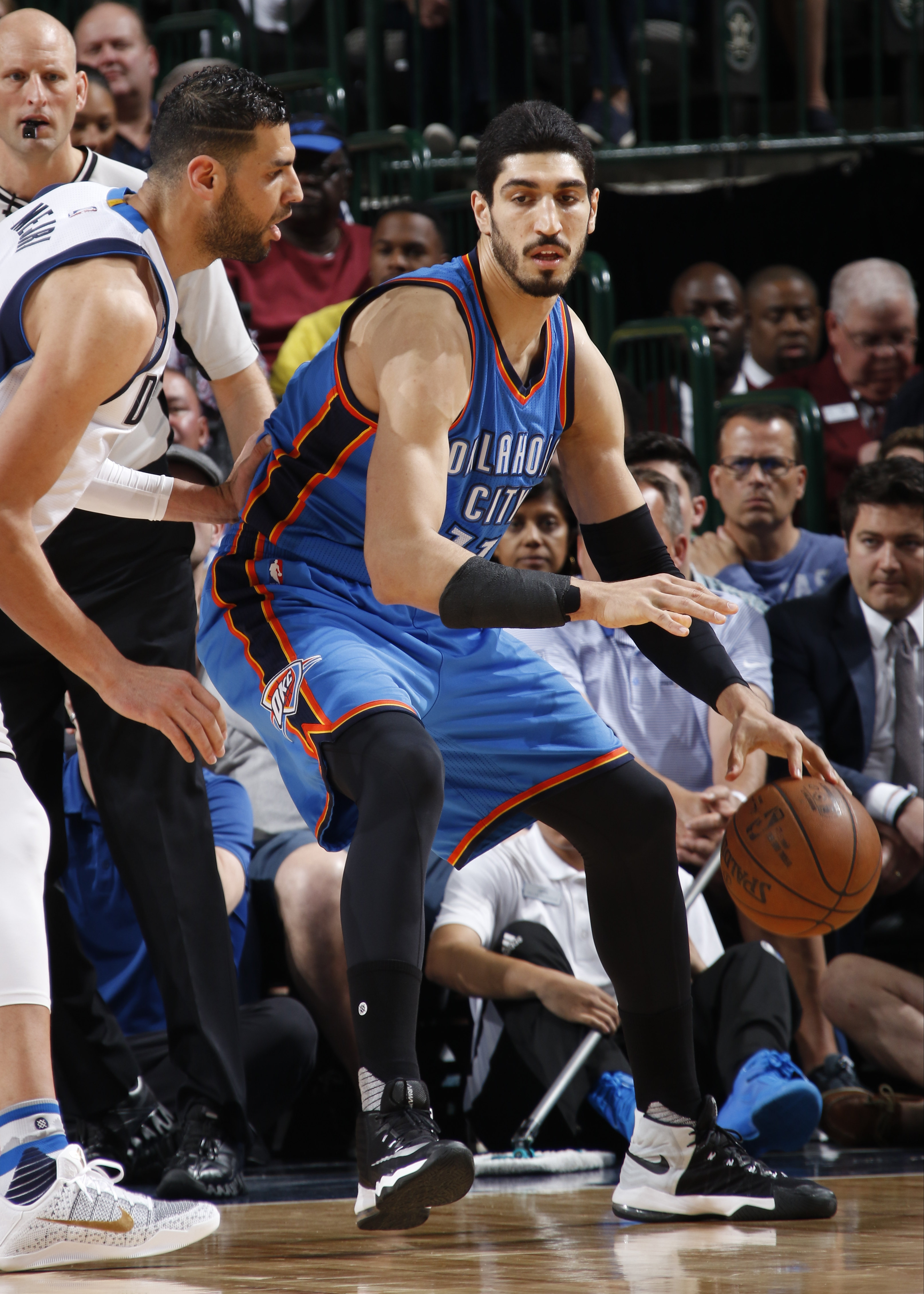 Oklahoma City Thunder v Dallas Mavericks