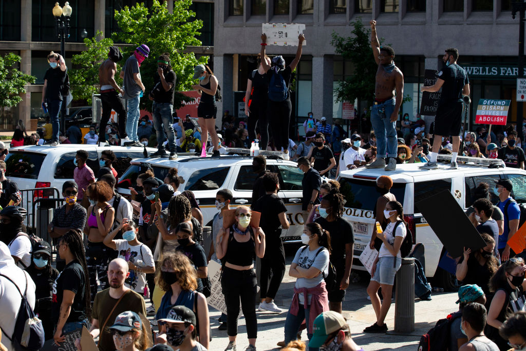 US-POLITICS-RACISM-JUSTICE-police-minorities