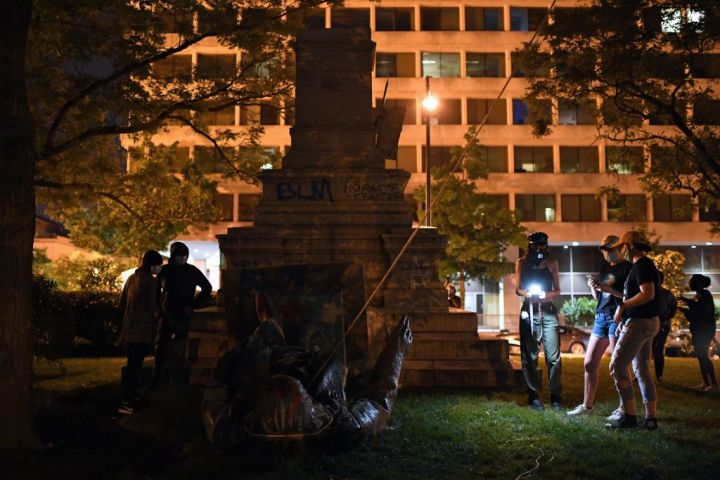 US-POLITICS-RACISM-STATUE-UNREST